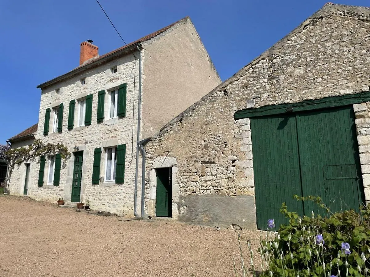 Maison De Ferme Renovee En Pierre Avec Jardin, Cheminee, Wifi, Equipements Bebe, Animaux Acceptes - Fr-1-489-19 Ebreuil 0*,